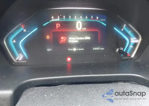 2018 Honda Odyssey Touring z USA, uszkodzony, nr VIN 5FNRL6H81JB043504